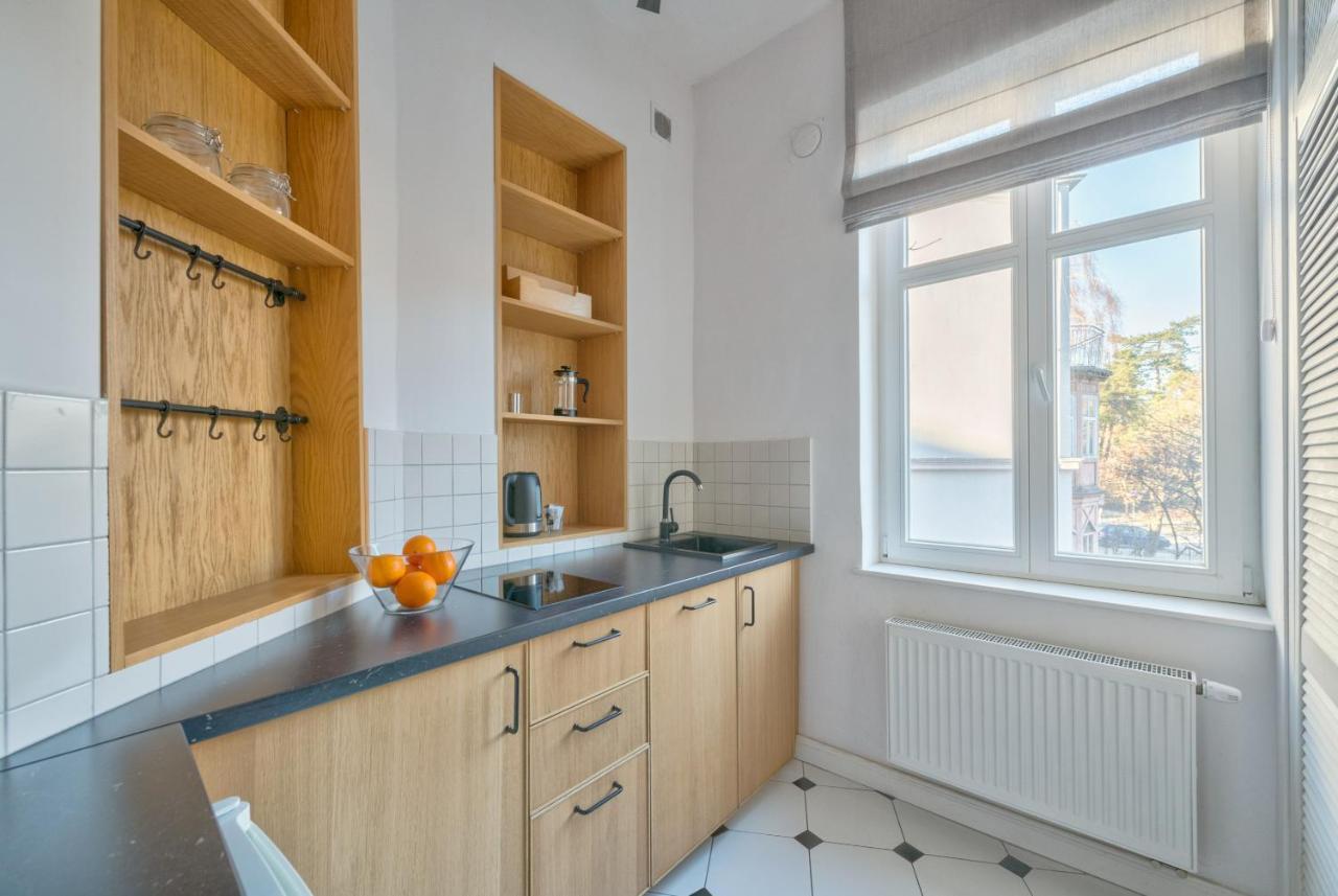 Dom & House - Apartamenty Kamienica Sopocka 150 Metrow Od Plazy Sopot Kültér fotó
